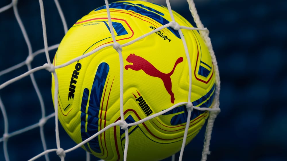 EFL Matchball Hi Vis Net1 Puma