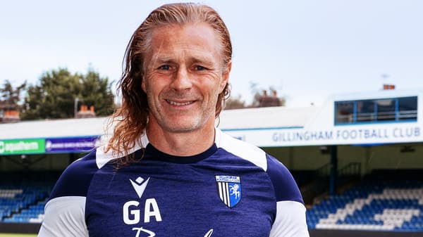 Gareth ainsworth 1d skybet